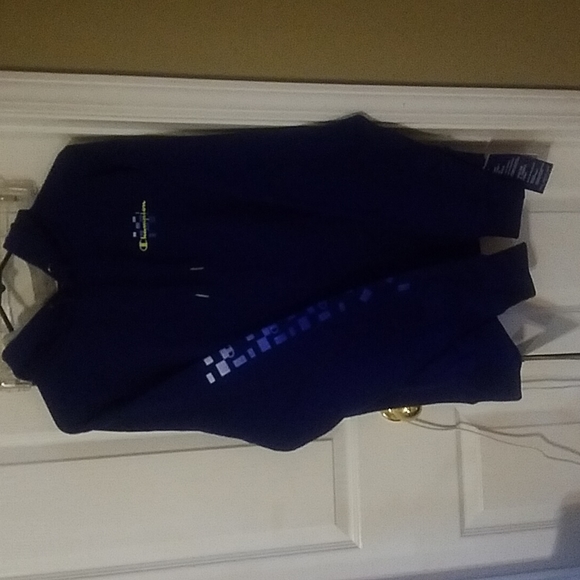 Two Champion Sweatshirts Size Medium - Picture 3 of 9